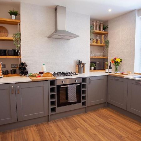 Oxford Street Grand Apartment- Free Evening Parking Southampton Luaran gambar