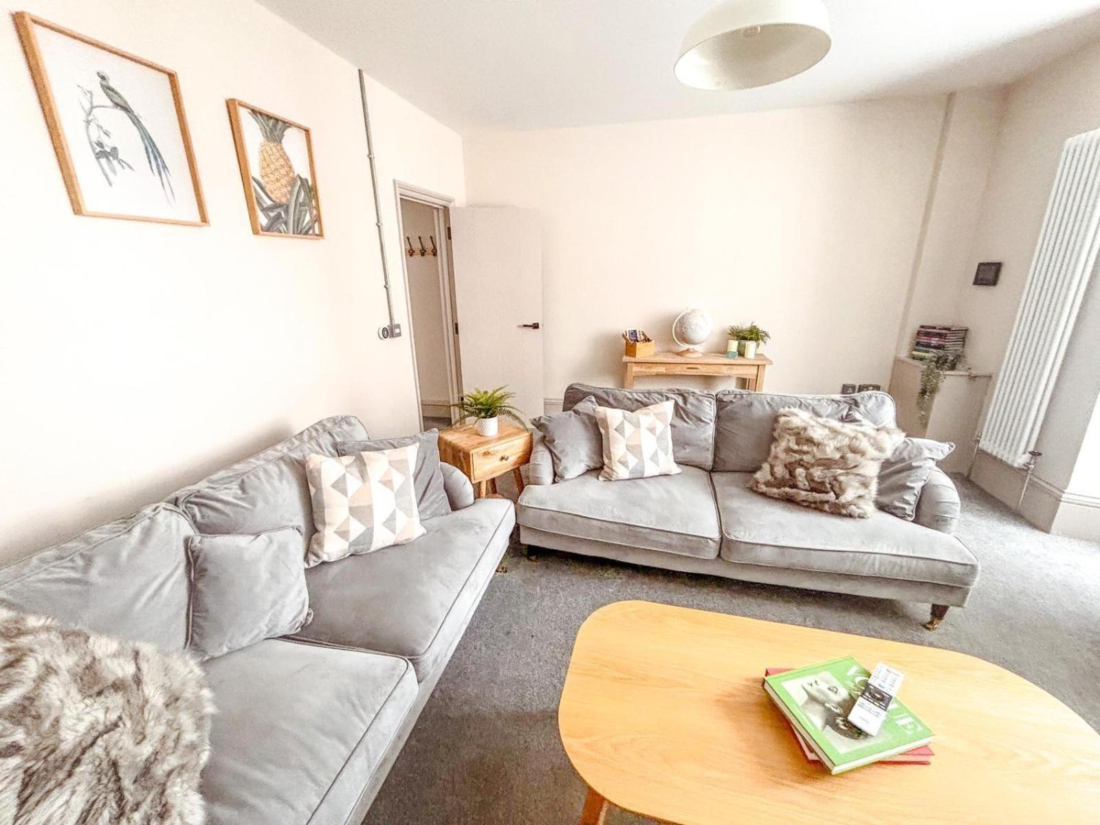 Oxford Street Grand Apartment- Free Evening Parking Southampton Luaran gambar
